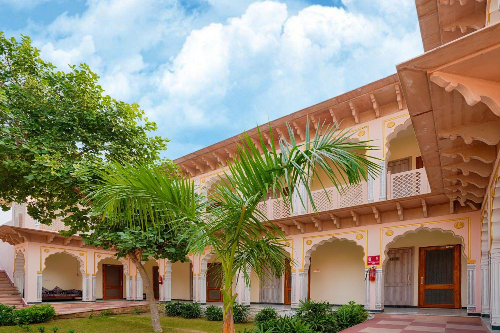 Club Mahindra Bharatpur Otel Dış mekan fotoğraf