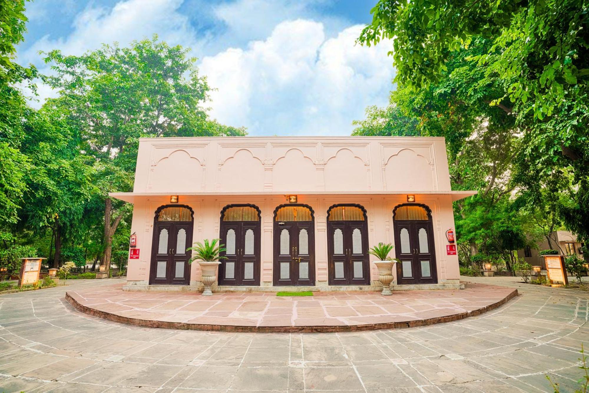 Club Mahindra Bharatpur Otel Dış mekan fotoğraf