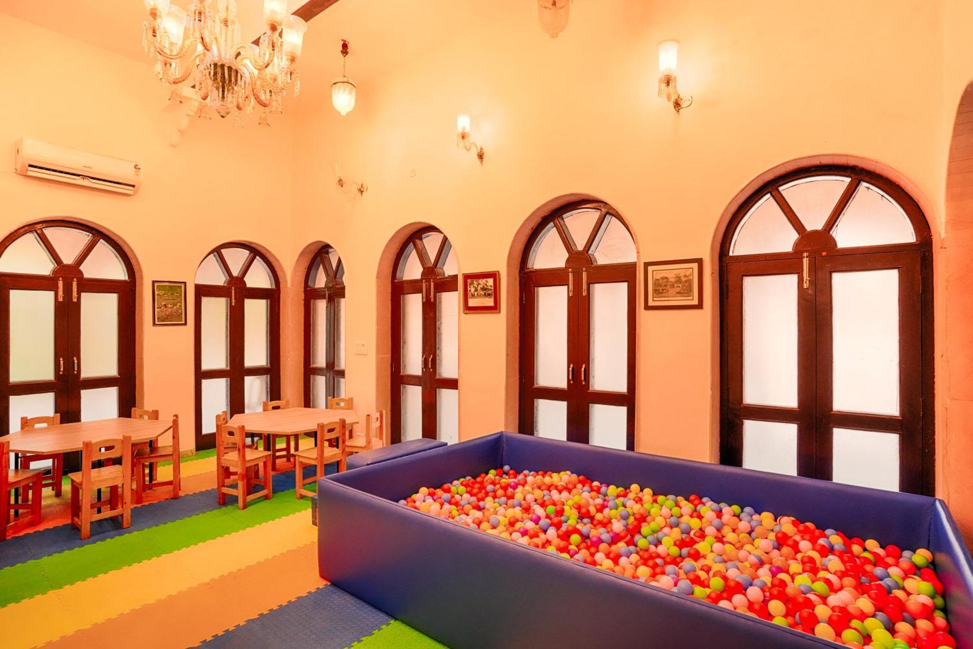 Club Mahindra Bharatpur Otel Dış mekan fotoğraf