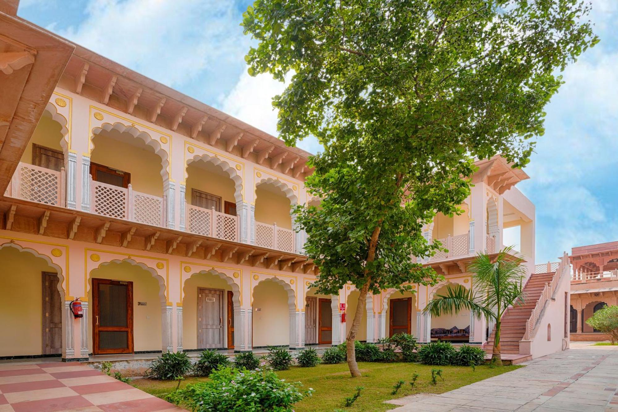 Club Mahindra Bharatpur Otel Dış mekan fotoğraf